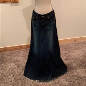 Long jean skirt never worn